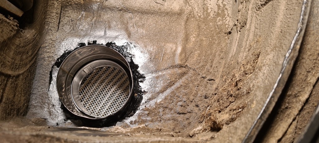 Gaskasten Bodenauslass