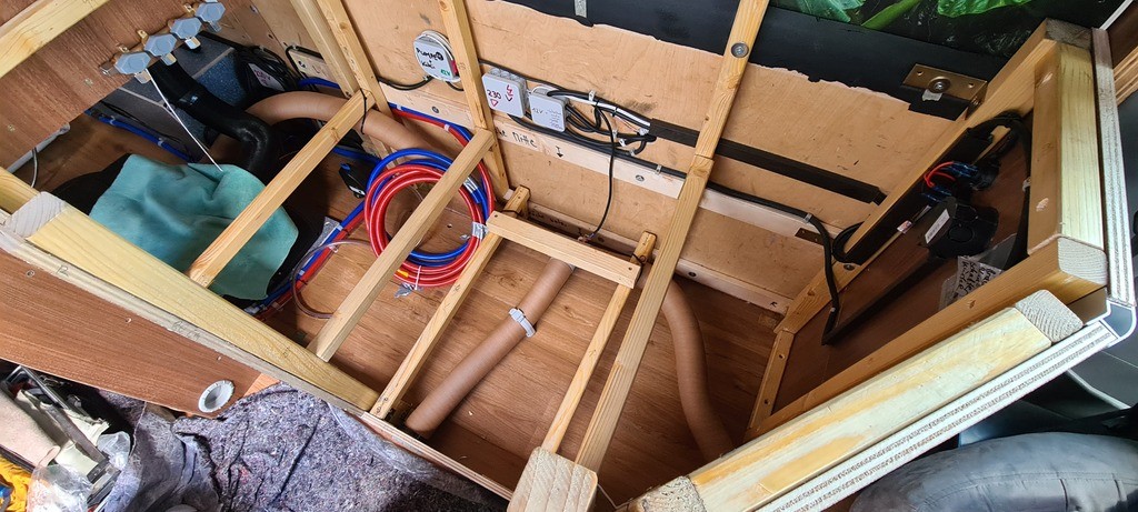 Camper-Van Ausbau (Teil 7) - Holzbau (4/4)