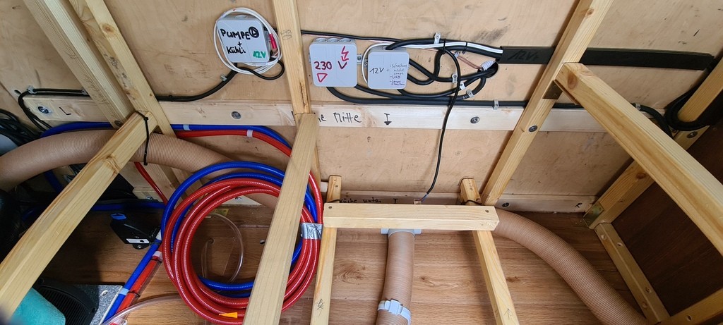 Camper-Van Ausbau (Teil 7) - Holzbau (4/4)
